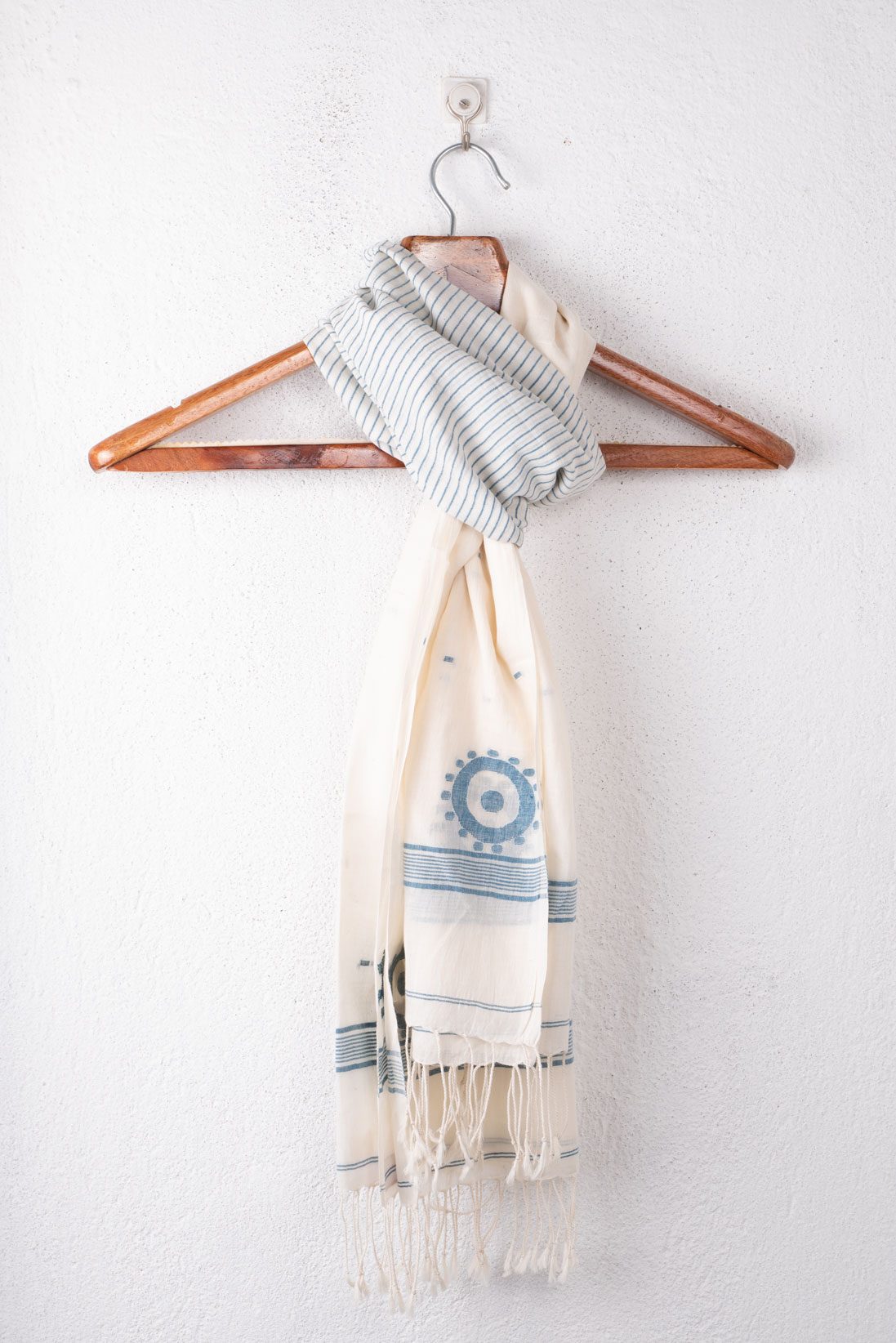 Geometric Stripe White Jamdani Handwoven Cotton Scarf