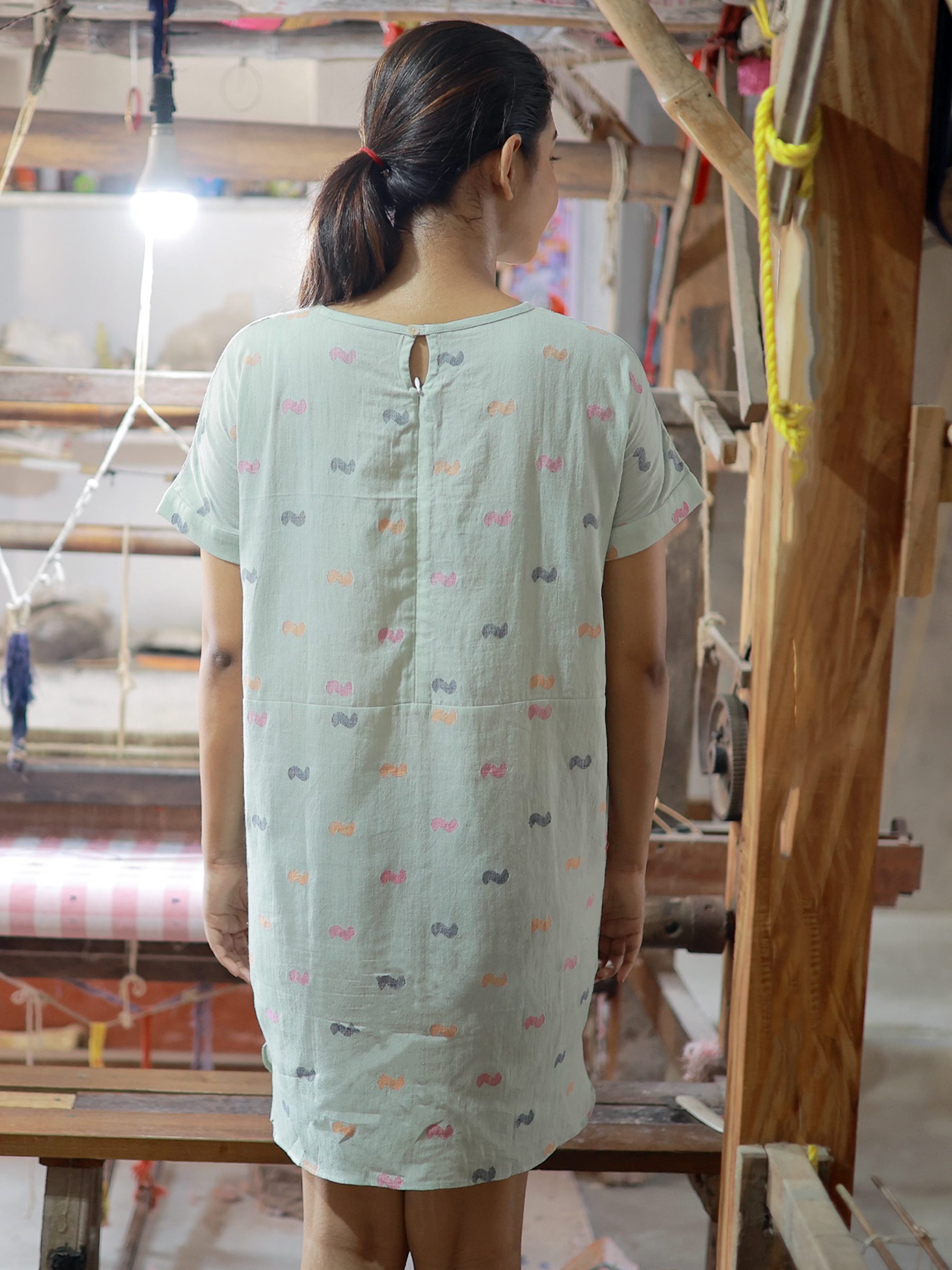 Green Kimono-style dress with a single side pocket