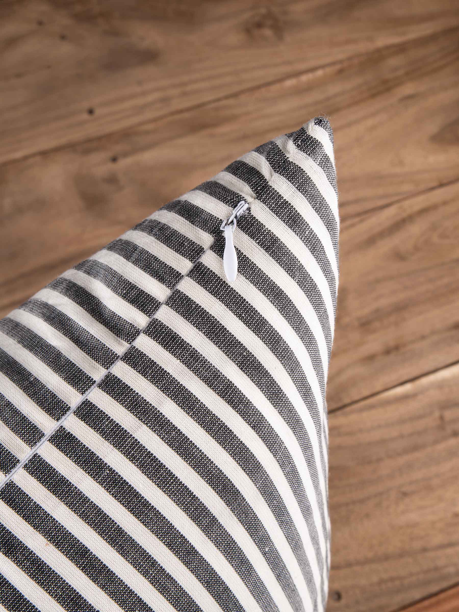 Square Cushion Cover style - 2